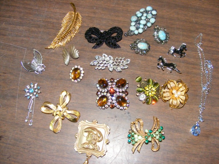 14 LBS VINTAGE JEWELRY LOT RHINESTONES MAKING REPAIR CRAFTS READY TO