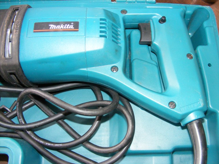 MAKITA RECIPROCATING SAW JR3000V CORDED EXTRA BLADES manual eBay